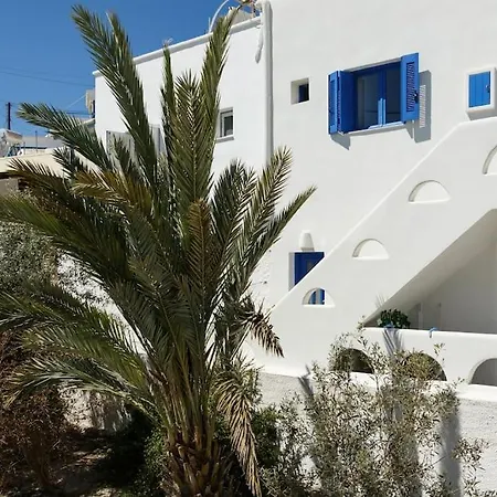 Cozy Cave Emporio (Santorini)